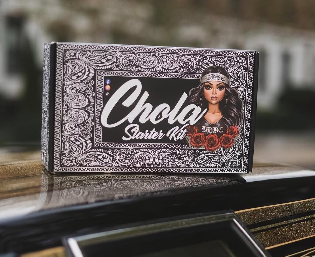 Chola Starter Kit with a Woman's V-Neck Shirt
